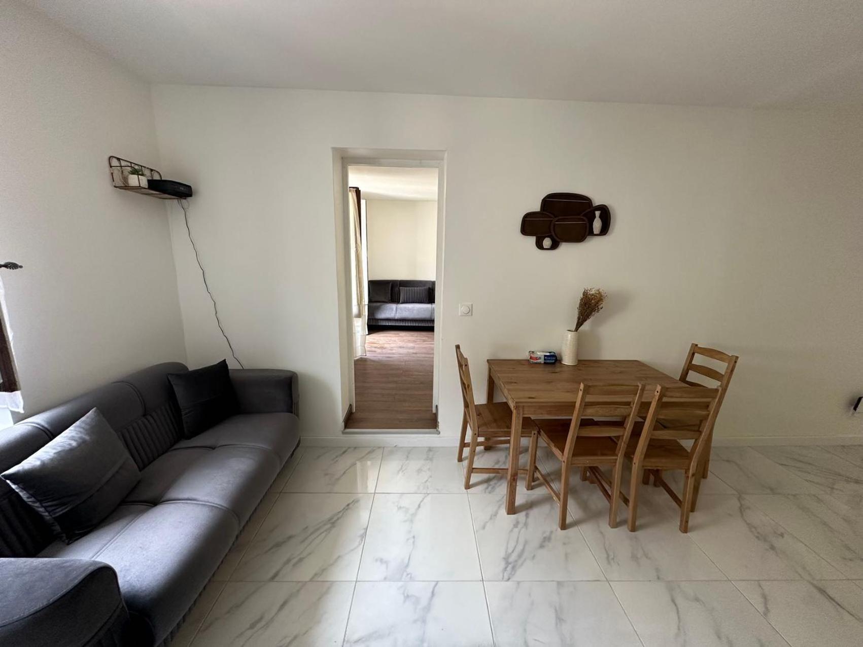 Appartement Calme Moderne Proche De Disneyland Wifi & Cafe Gratuit & Arrivee Autonome Bussy-Saint-Georges Exterior photo