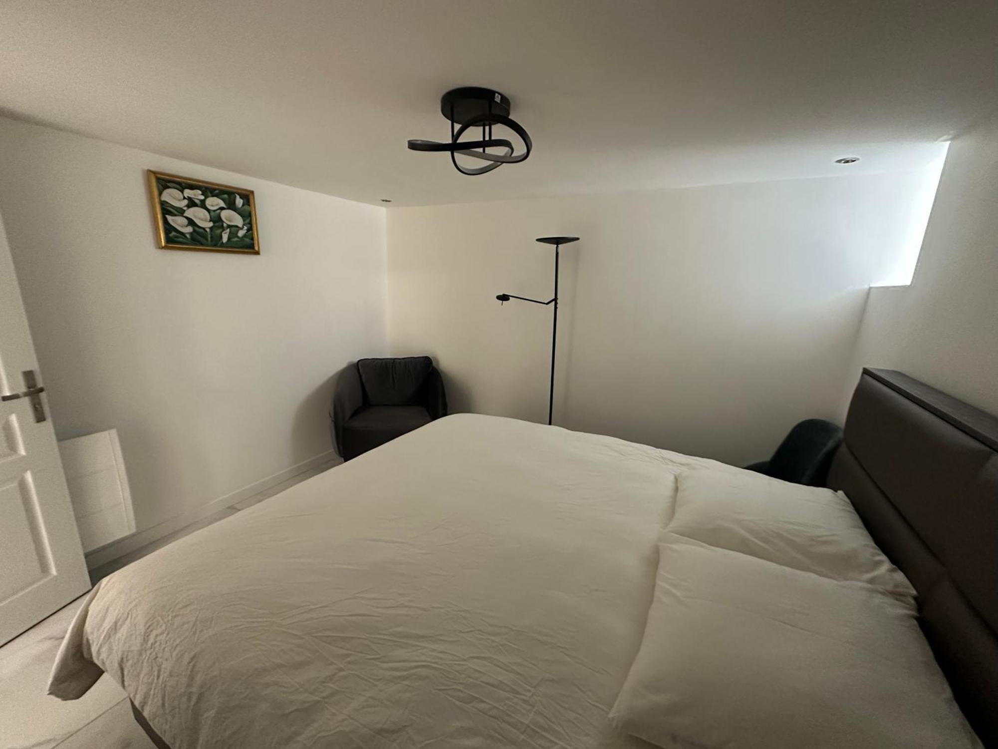 Appartement Calme Moderne Proche De Disneyland Wifi & Cafe Gratuit & Arrivee Autonome Bussy-Saint-Georges Exterior photo